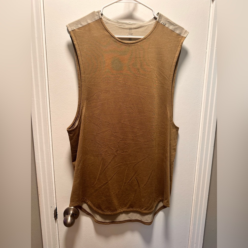 2 lululemon tanks, brown/tan, black